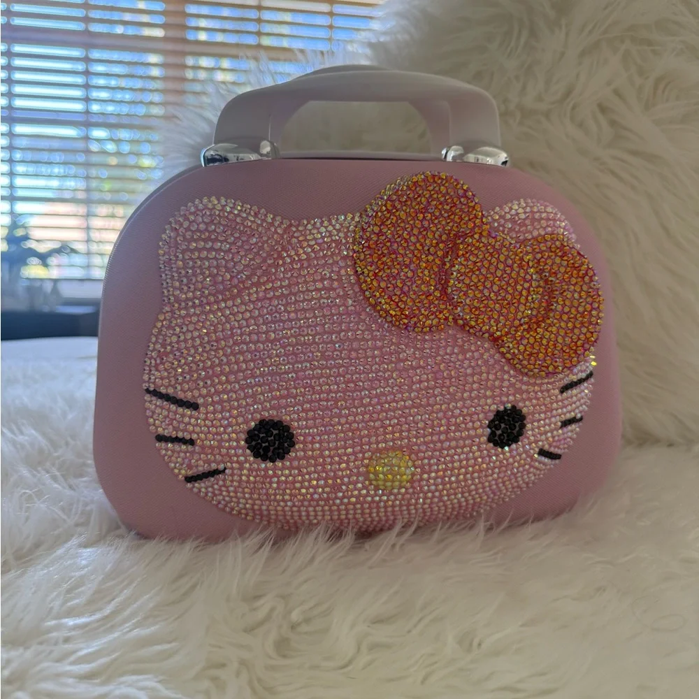 Hello Kitty Pink Rhinestone Handbag/Make up case - Picture 2 of 11